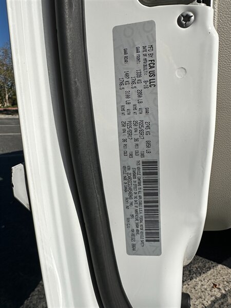 2017 Dodge Grand Caravan - Photo 18 - Hesperia, CA 92345