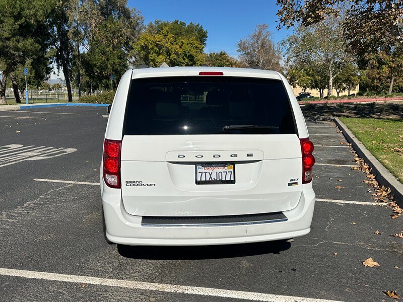 2017 Dodge Grand Caravan - Photo 6 - Hesperia, CA 92345