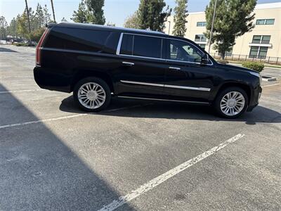 2017 Cadillac Escalade ESV Platinum   - Photo 6 - Hesperia, CA 92345