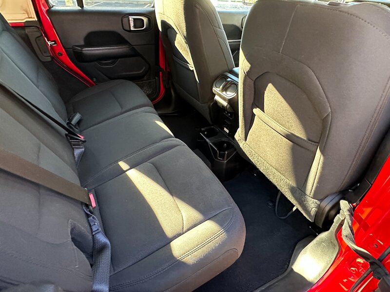 2020 Jeep Wrangler Unlimited Sahara - Photo 15 - Hesperia, CA 92345