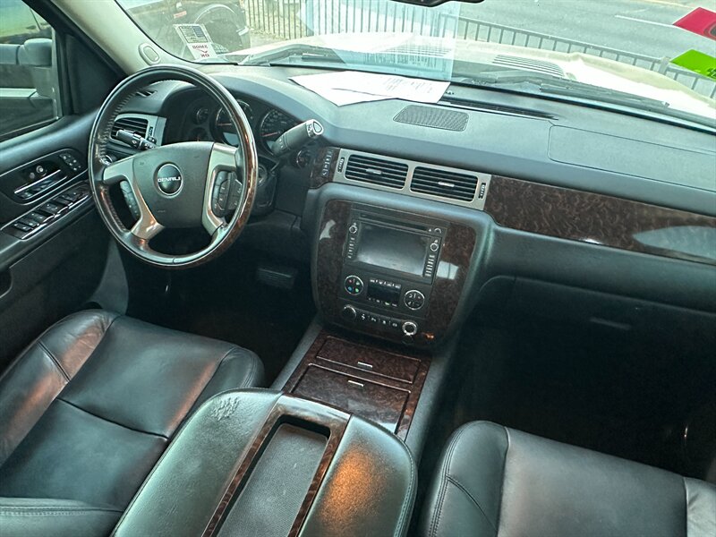2011 GMC Sierra 2500HD Denali - Photo 16 - Hesperia, CA 92345