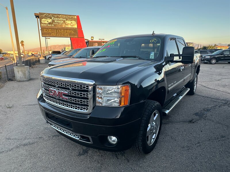 2011 GMC Sierra 2500HD Denali   - Photo 1 - Hesperia, CA 92345