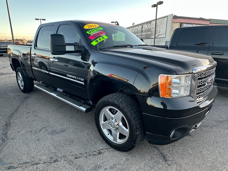 2011 GMC Sierra 2500HD Denali - Photo 3 - Hesperia, CA 92345