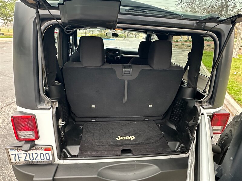 2014 Jeep Wrangler Sport - Photo 10 - Hesperia, CA 92345