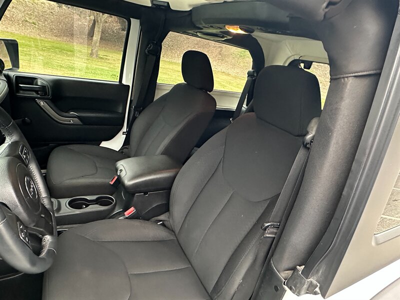 2014 Jeep Wrangler Sport - Photo 9 - Hesperia, CA 92345