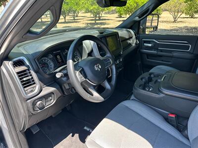 2024 RAM 2500   - Photo 8 - Hesperia, CA 92345