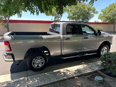 2024 RAM 2500   - Photo 4 - Hesperia, CA 92345