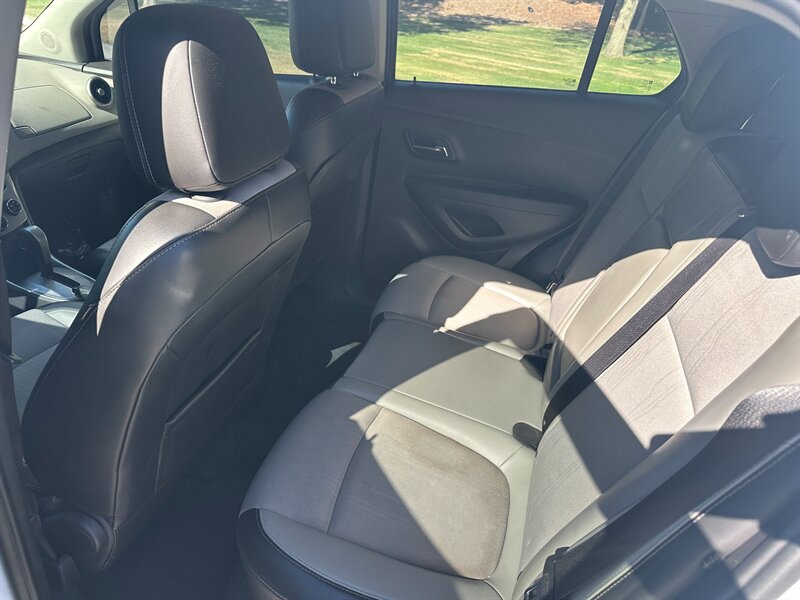 2015 Chevrolet Trax LT - Photo 12 - Hesperia, CA 92345