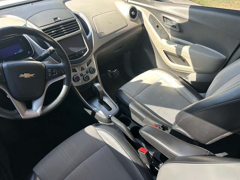 2015 Chevrolet Trax LT - Photo 11 - Hesperia, CA 92345