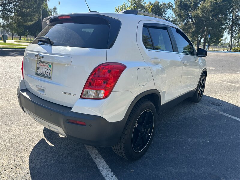 2015 Chevrolet Trax LT - Photo 5 - Hesperia, CA 92345