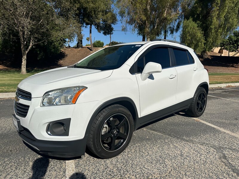 2015 Chevrolet Trax LT   - Photo 1 - Hesperia, CA 92345