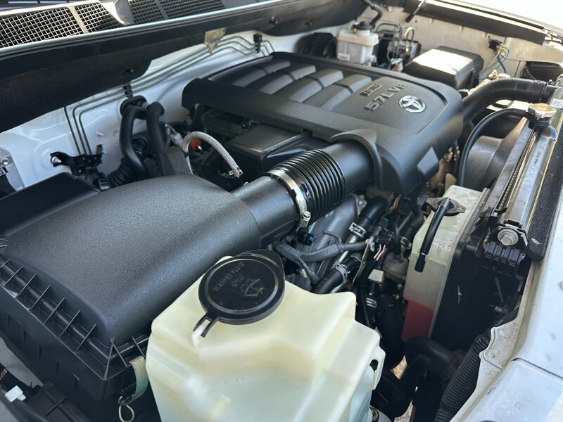 2014 Toyota Tundra SR5 - Photo 18 - Hesperia, CA 92345