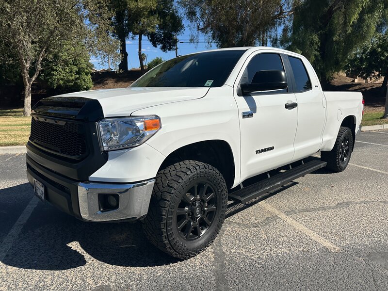 2014 Toyota Tundra SR5   - Photo 1 - Hesperia, CA 92345