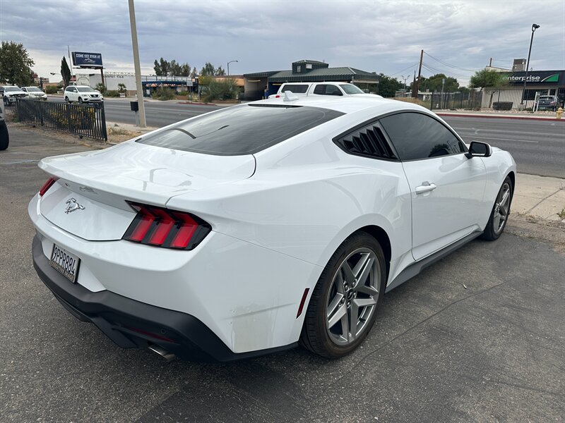 2024 Ford Mustang EcoBoost - Photo 5 - Hesperia, CA 92345