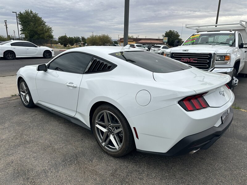 2024 Ford Mustang EcoBoost - Photo 7 - Hesperia, CA 92345