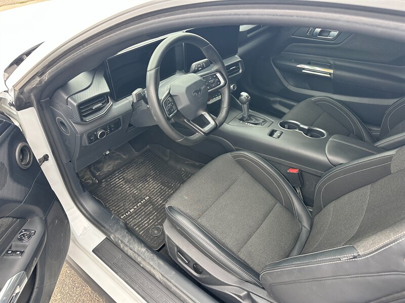 2024 Ford Mustang EcoBoost - Photo 9 - Hesperia, CA 92345