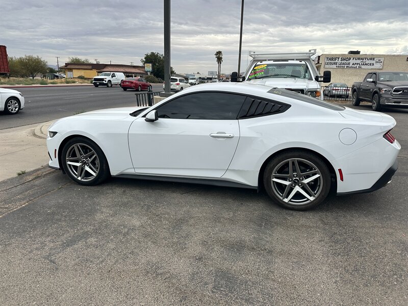 2024 Ford Mustang EcoBoost - Photo 8 - Hesperia, CA 92345