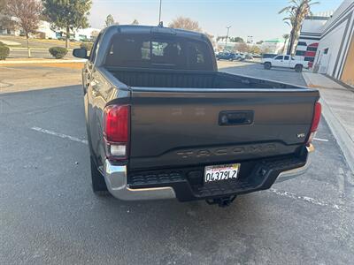 2018 Toyota Tacoma TRD Off-Road   - Photo 9 - Hesperia, CA 92345