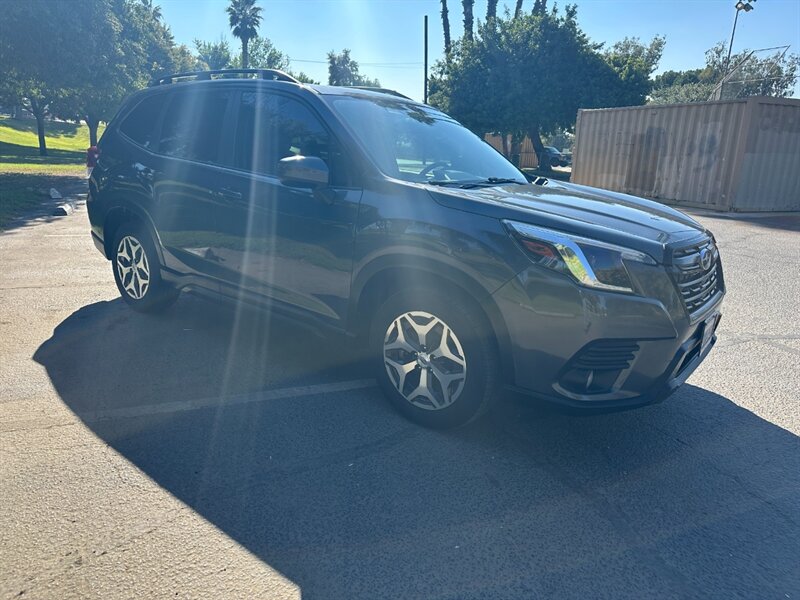 2022 Subaru Forester Premium   - Photo 3 - Hesperia, CA 92345