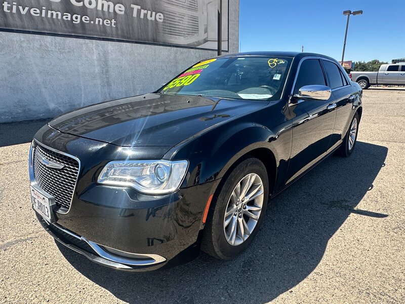 2015 Chrysler 300 C   - Photo 1 - Hesperia, CA 92345