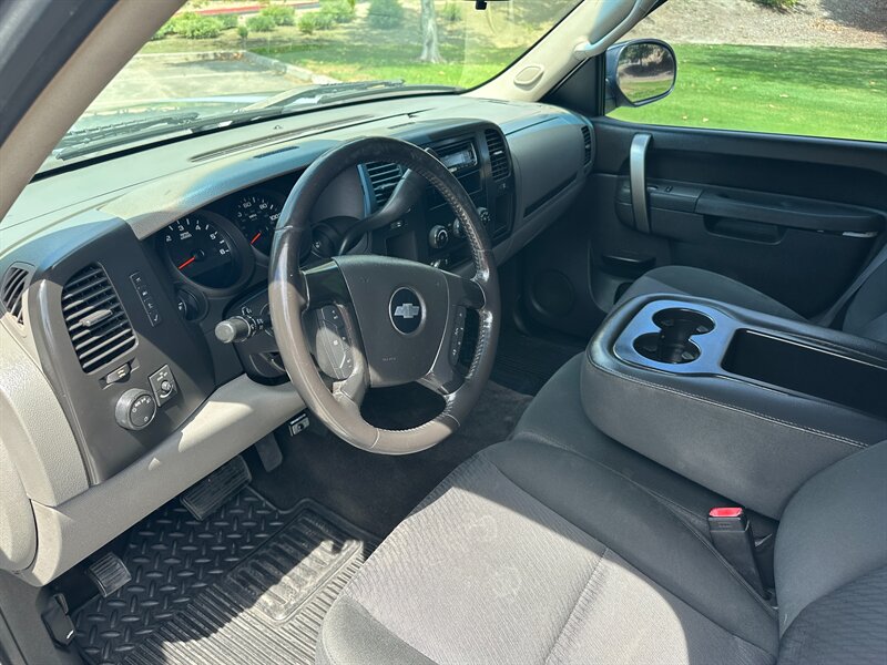 2012 Chevrolet Silverado 1500 - Photo 8 - Hesperia, CA 92345