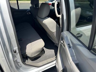 2020 Nissan Frontier   - Photo 16 - Hesperia, CA 92345
