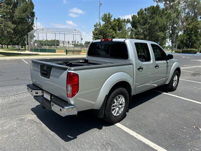 2020 Nissan Frontier   - Photo 5 - Hesperia, CA 92345