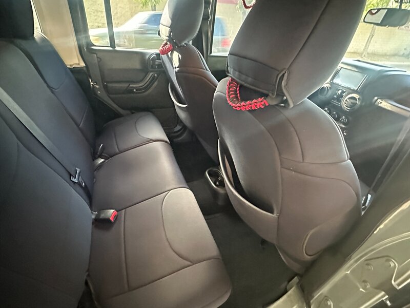 2015 Jeep Wrangler - Photo 15 - Hesperia, CA 92345