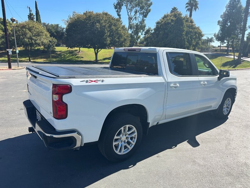2021 Chevrolet Silverado 1500 LT   - Photo 5 - Hesperia, CA 92345
