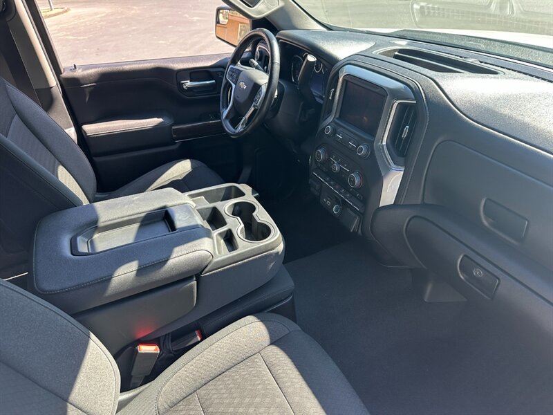 2021 Chevrolet Silverado 1500 LT   - Photo 13 - Hesperia, CA 92345