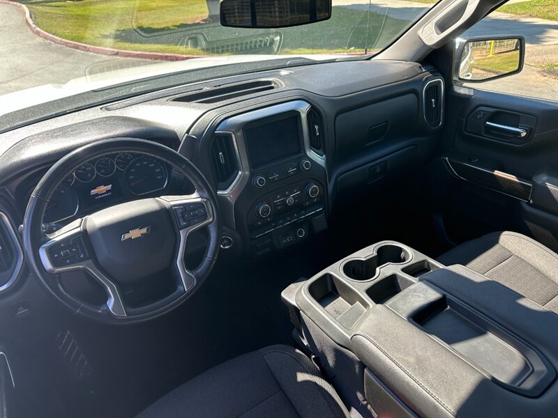 2021 Chevrolet Silverado 1500 LT   - Photo 9 - Hesperia, CA 92345