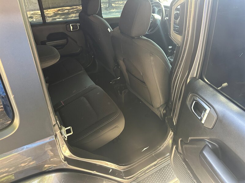 2021 Jeep Wrangler Unlimited 80th Anniversary Edition - Photo 16 - Hesperia, CA 92345