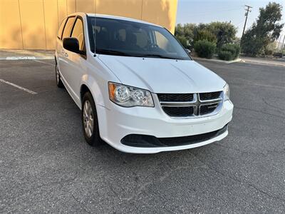 2018 Dodge Grand Caravan SE   - Photo 3 - Hesperia, CA 92345