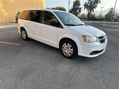 2018 Dodge Grand Caravan SE   - Photo 4 - Hesperia, CA 92345