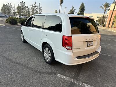 2018 Dodge Grand Caravan SE   - Photo 11 - Hesperia, CA 92345