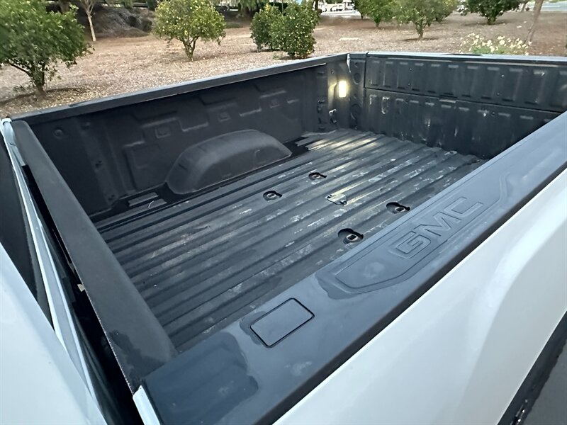 2023 GMC Sierra 2500HD AT4 - Photo 12 - Hesperia, CA 92345