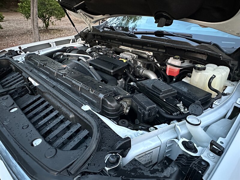 2023 GMC Sierra 2500HD AT4 - Photo 19 - Hesperia, CA 92345