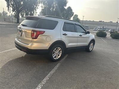 2017 Ford Explorer   - Photo 7 - Hesperia, CA 92345