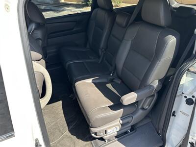 2013 Honda Odyssey EX-L   - Photo 13 - Hesperia, CA 92345