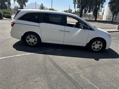 2013 Honda Odyssey EX-L   - Photo 5 - Hesperia, CA 92345