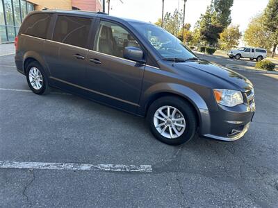 2019 Dodge Grand Caravan SXT   - Photo 4 - Hesperia, CA 92345