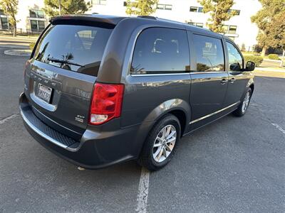 2019 Dodge Grand Caravan SXT   - Photo 8 - Hesperia, CA 92345