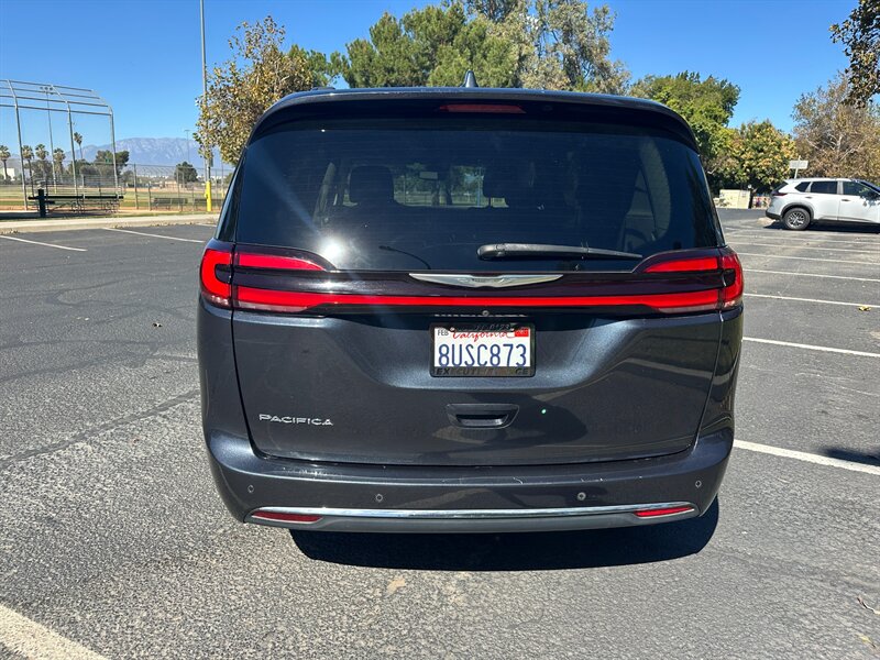 2021 Chrysler Pacifica - Photo 6 - Hesperia, CA 92345