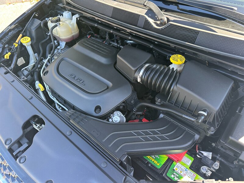 2021 Chrysler Pacifica - Photo 17 - Hesperia, CA 92345