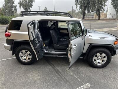 2007 Toyota FJ Cruiser   - Photo 17 - Hesperia, CA 92345