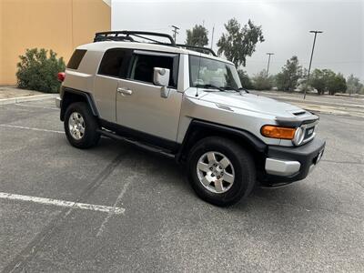 2007 Toyota FJ Cruiser   - Photo 4 - Hesperia, CA 92345