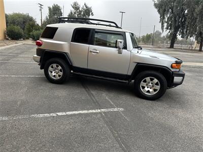 2007 Toyota FJ Cruiser   - Photo 5 - Hesperia, CA 92345