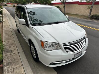 2015 Chrysler Town and Country Touring   - Photo 3 - Hesperia, CA 92345