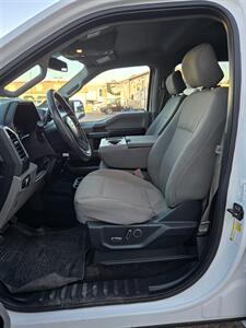 2017 Ford F-150 XLT   - Photo 12 - Hesperia, CA 92345