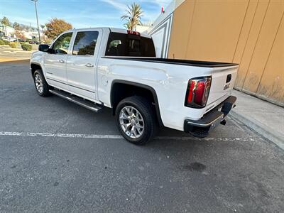 2018 GMC Sierra 1500 SLT   - Photo 11 - Hesperia, CA 92345